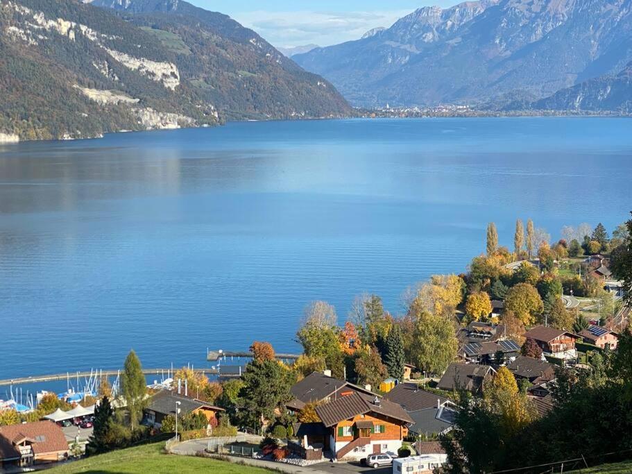 Herrlicher Blick Auf Berge Und See Faulensee Ngoại thất bức ảnh